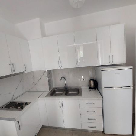 Redsun Apartment Vlorë Eksteriør billede