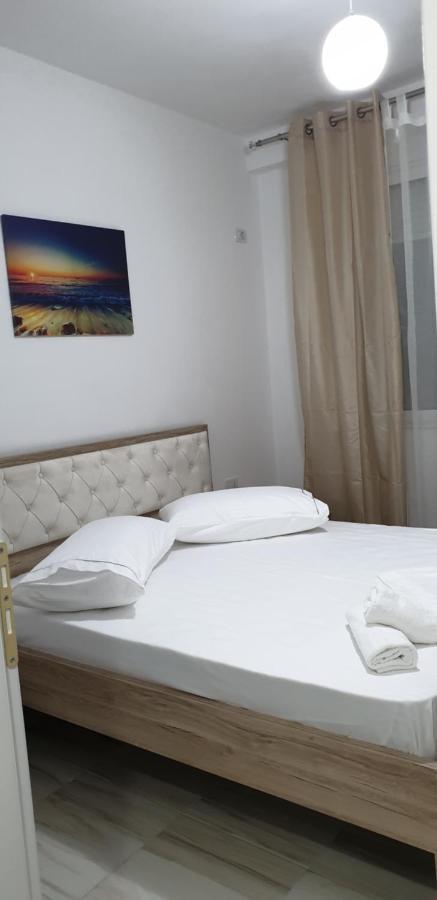 Redsun Apartment Vlorë Eksteriør billede