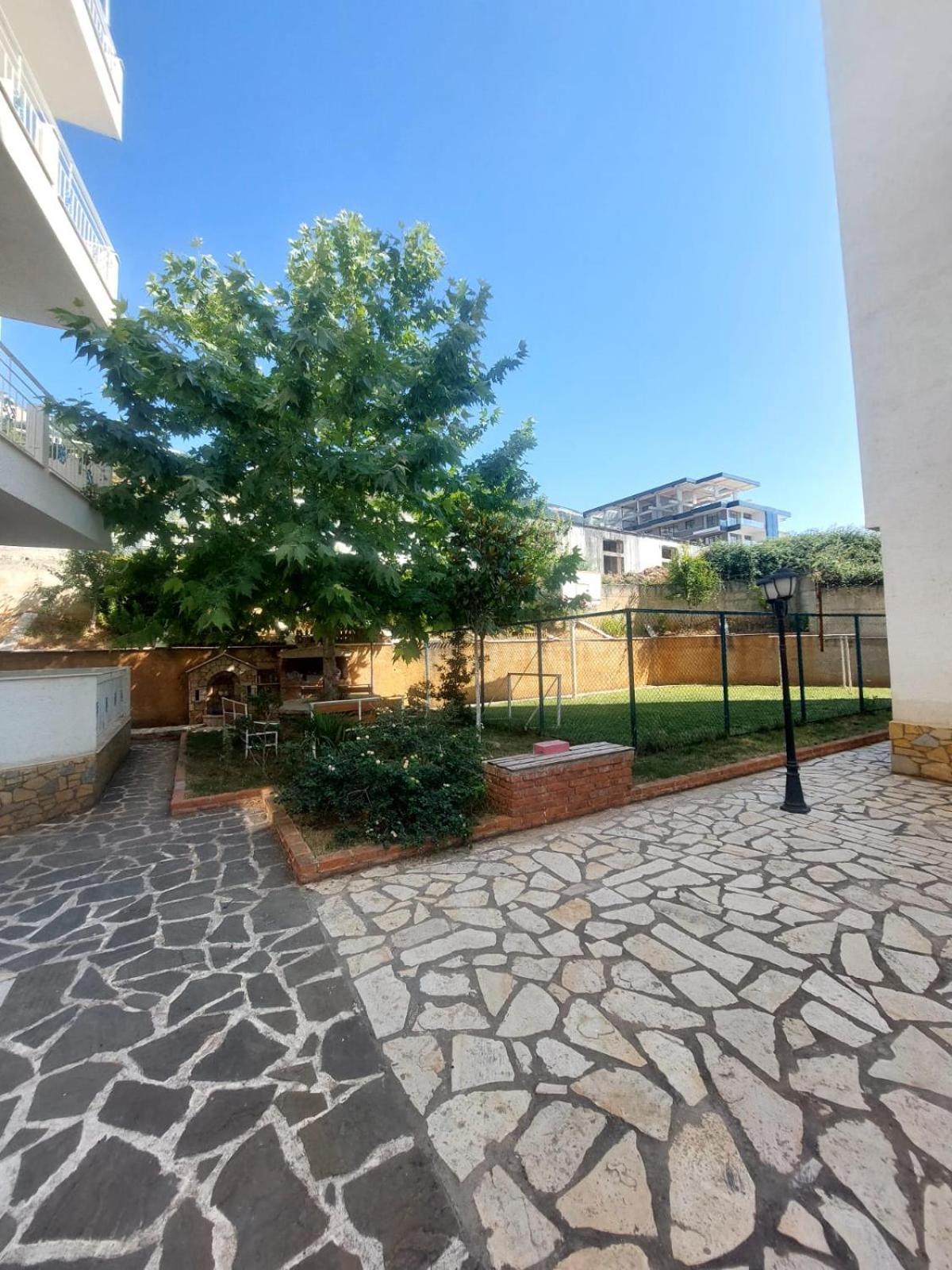 Redsun Apartment Vlorë Eksteriør billede
