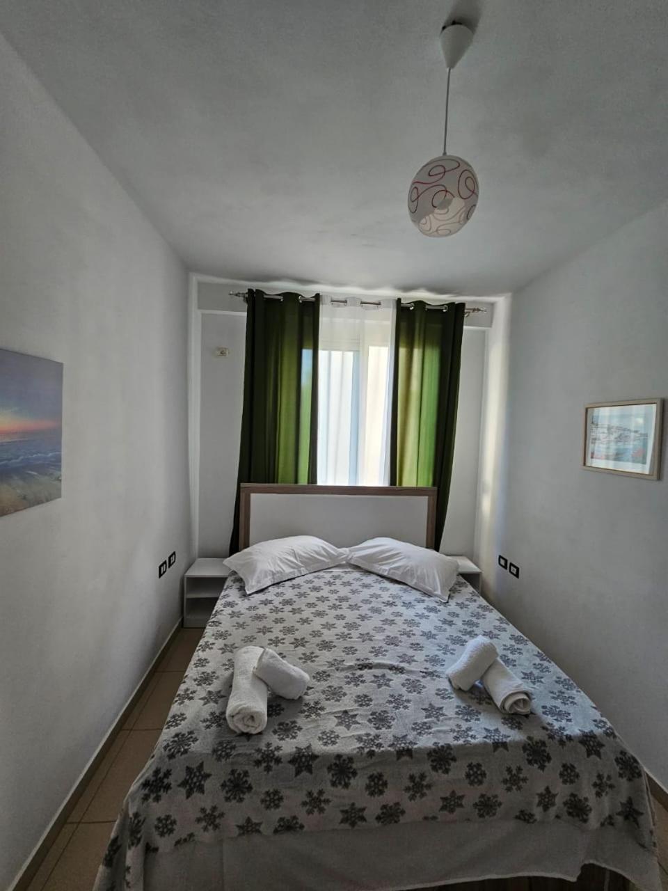 Redsun Apartment Vlorë Eksteriør billede