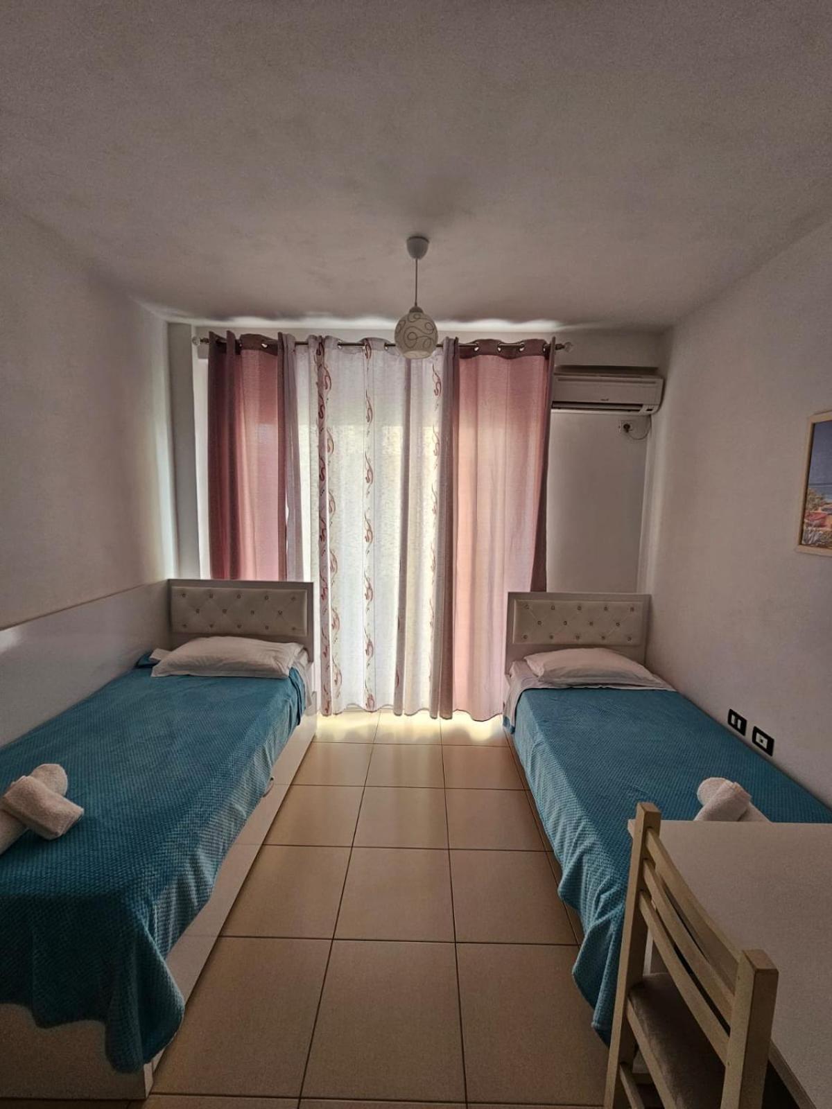 Redsun Apartment Vlorë Eksteriør billede
