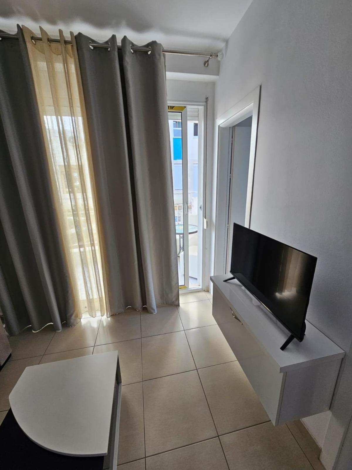 Redsun Apartment Vlorë Eksteriør billede