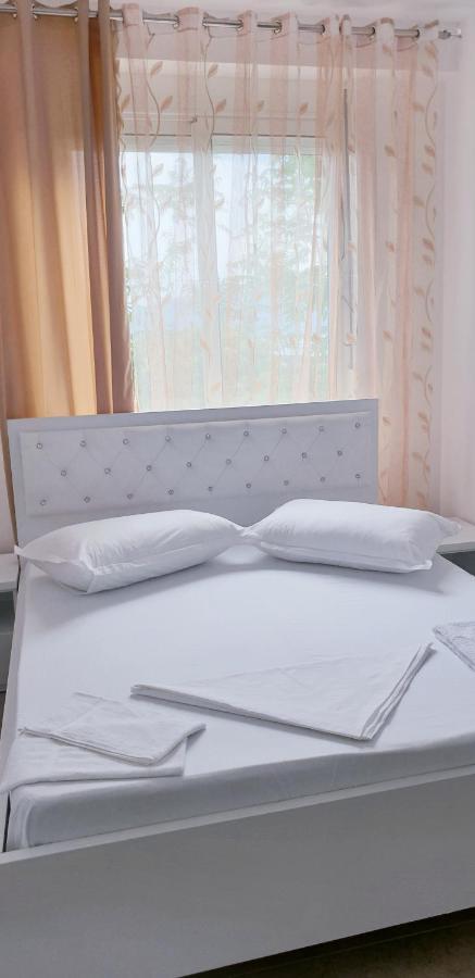 Redsun Apartment Vlorë Eksteriør billede